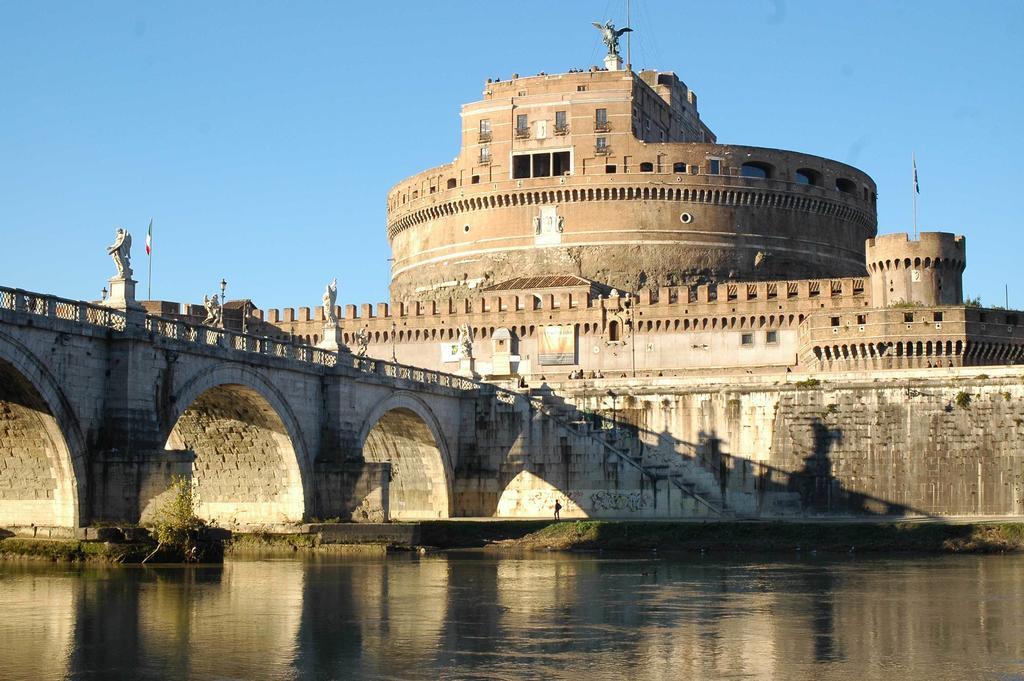 Blu In Vatican *